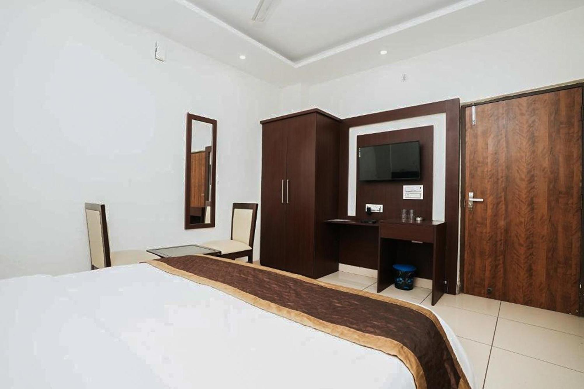 Hotel The 7 Seas Rishīkesh Zewnętrze zdjęcie